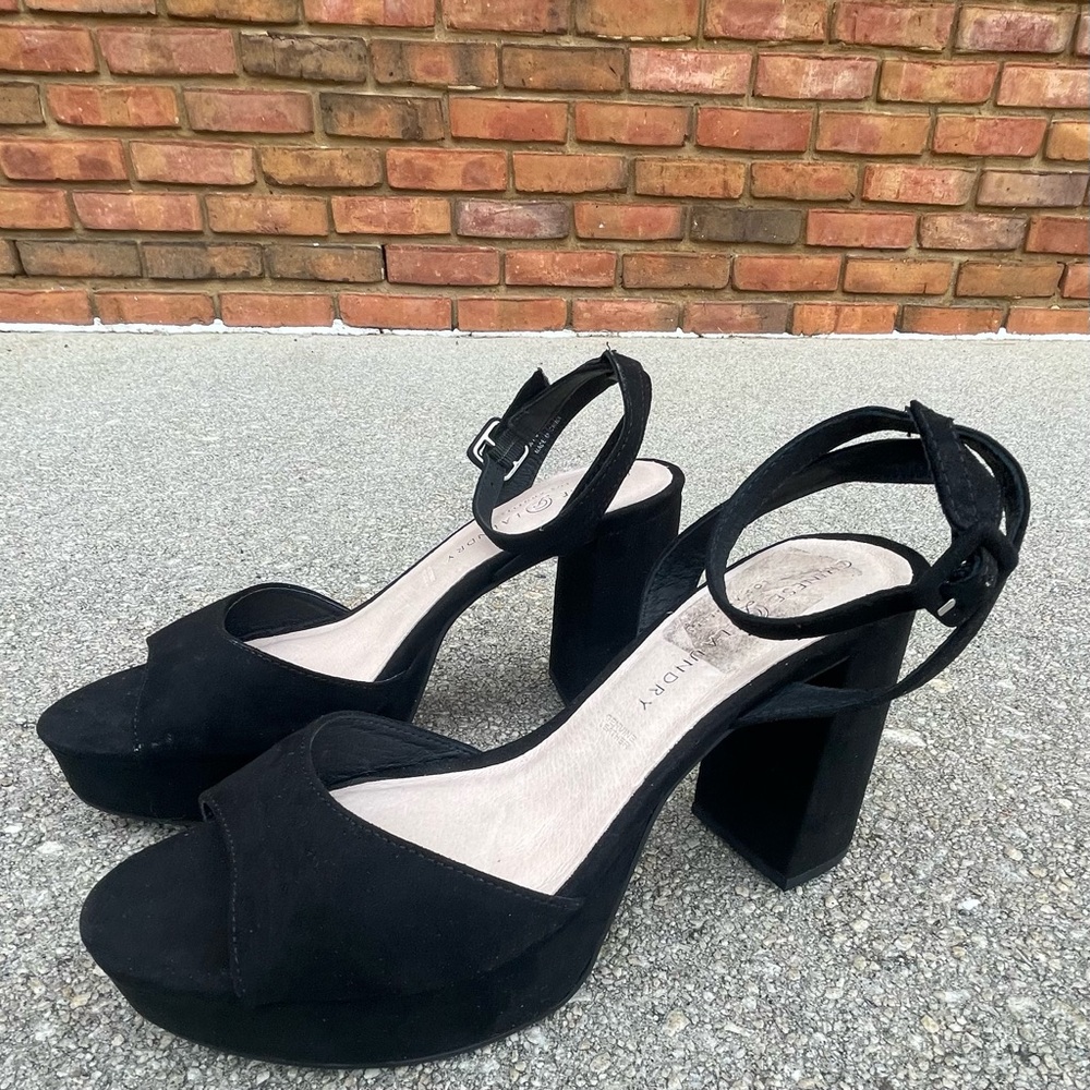 NWOT Chinese Laundry Women’s Black Suede Platform Sandals Sz 8.5